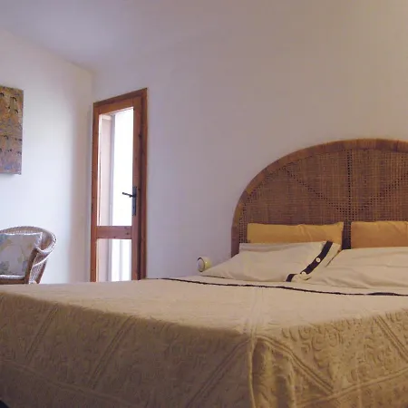 Via Dei Gerani Bed & Breakfast 3*